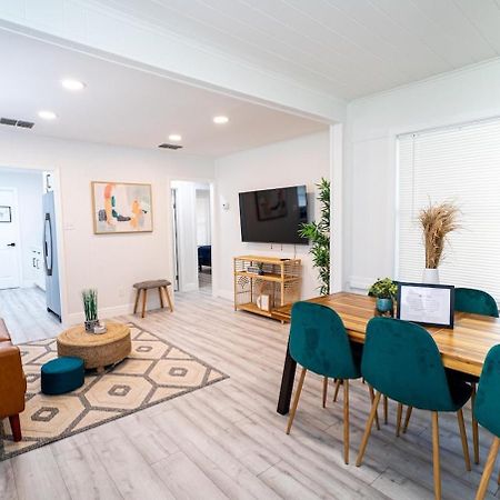 Homey Cozy Newly Renovated Stylish&Chic 7 Guests Tampa Esterno foto