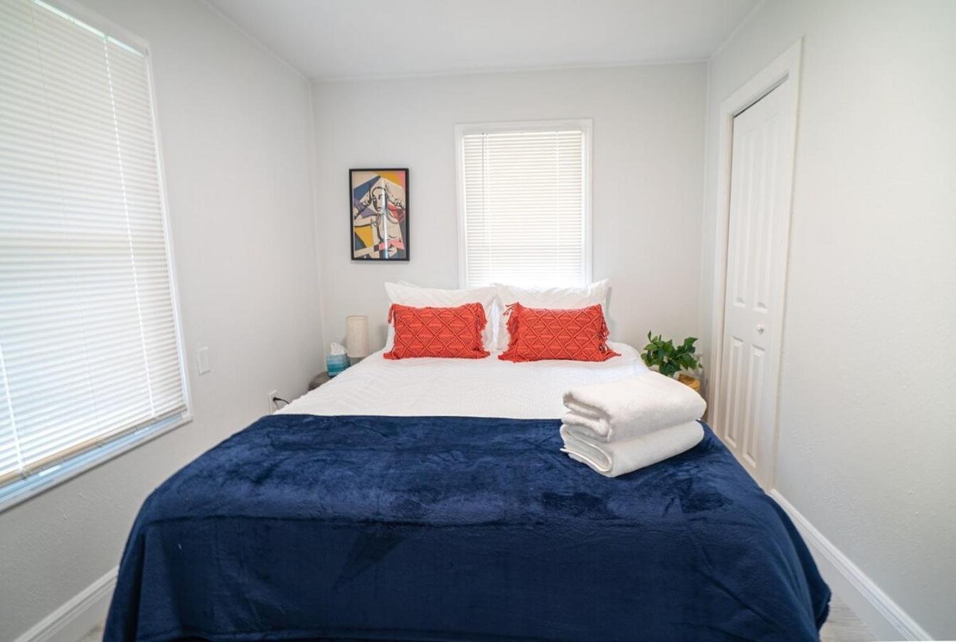 Homey Cozy Newly Renovated Stylish&Chic 7 Guests Tampa Esterno foto