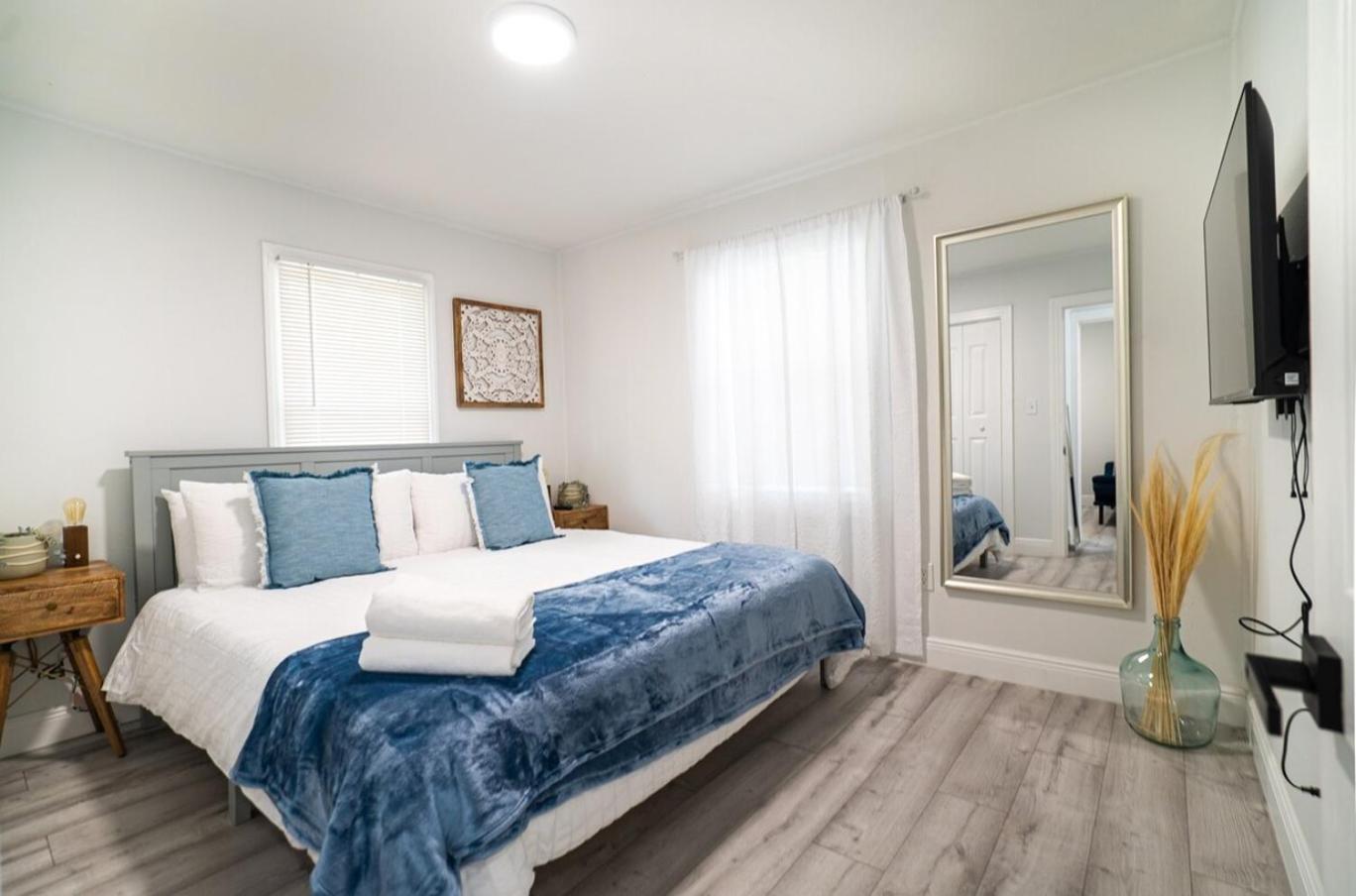 Homey Cozy Newly Renovated Stylish&Chic 7 Guests Tampa Esterno foto